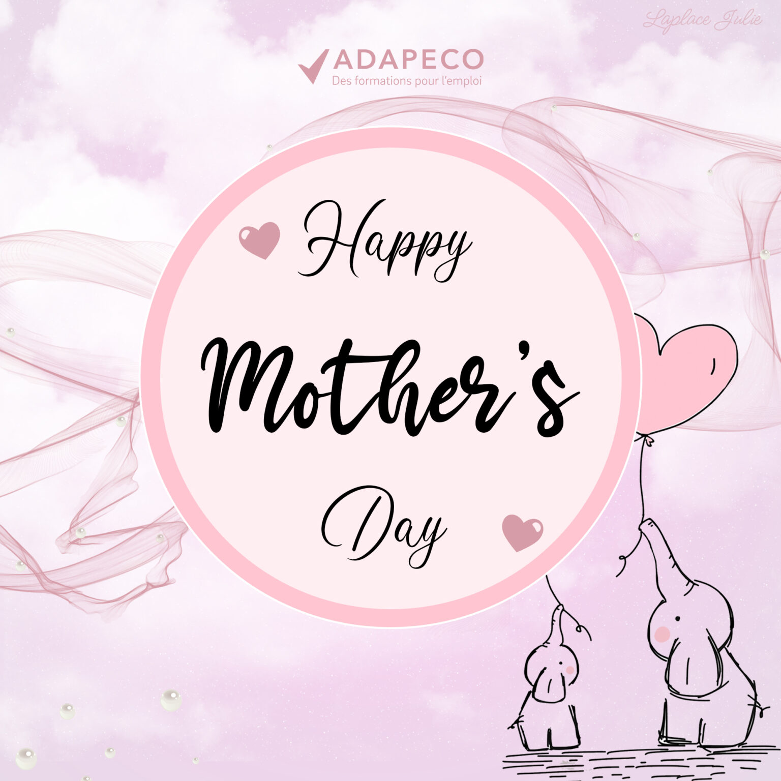 Fond rose avec ruban, avec des éléphants (une maman et un bébé) tenant un ballon coeur chacun.
